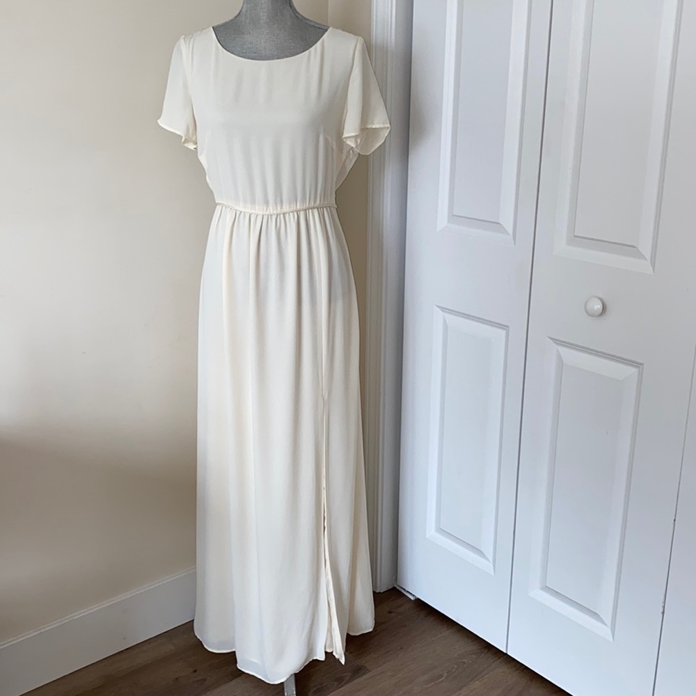 Minimalist Crewneck Short Sleeve Chiffon Cream Maxi Dress Cream Color Large